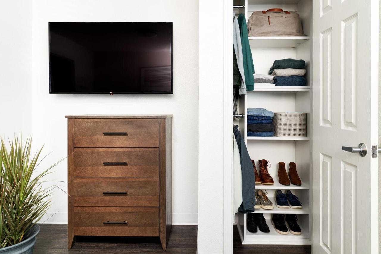 Intown Suites Extended Stay Houston Tx - Hobby Airport エクステリア 写真