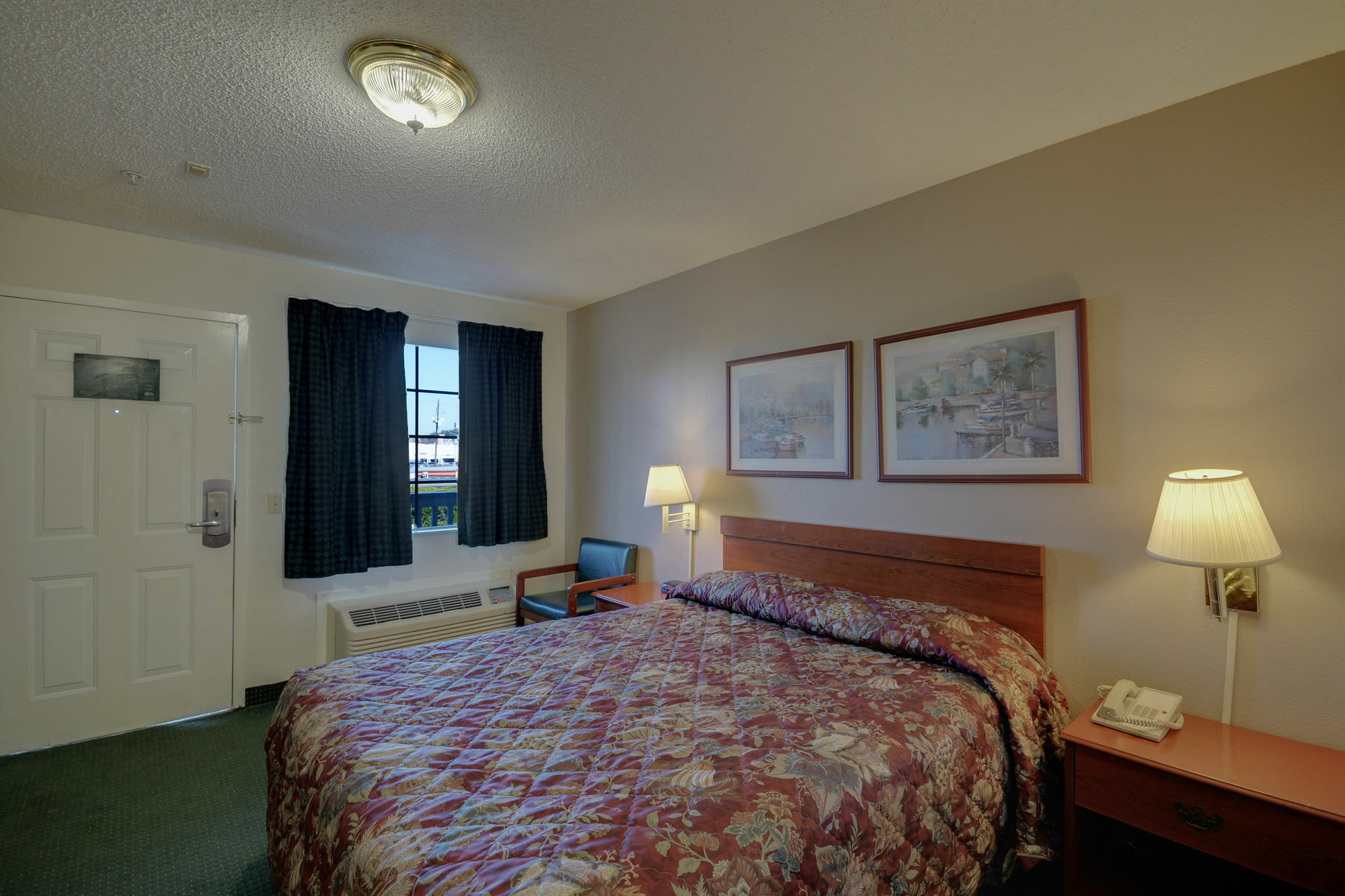 Intown Suites Extended Stay Houston Tx - Hobby Airport エクステリア 写真
